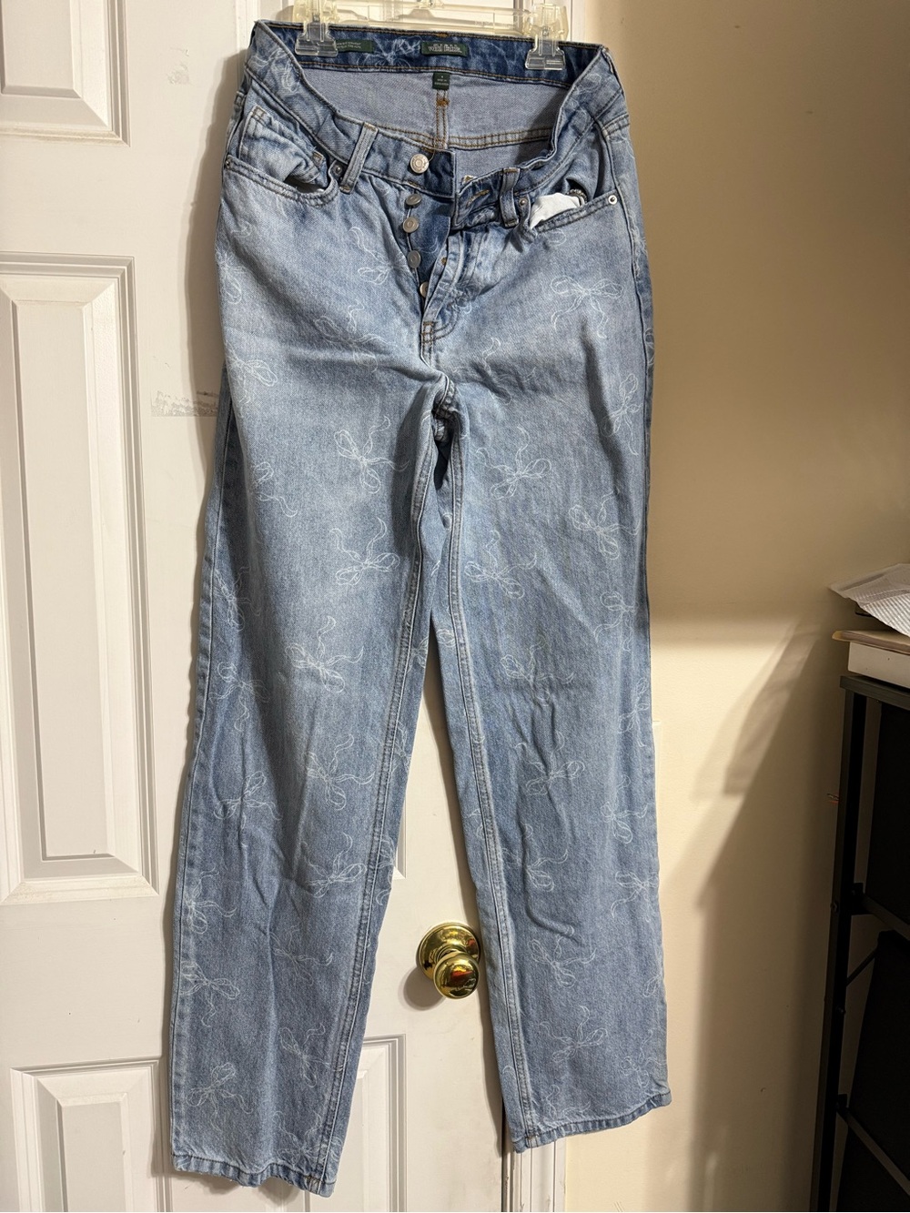wild fable Light Wash Straight Leg Jeans with Subtle Embroidery